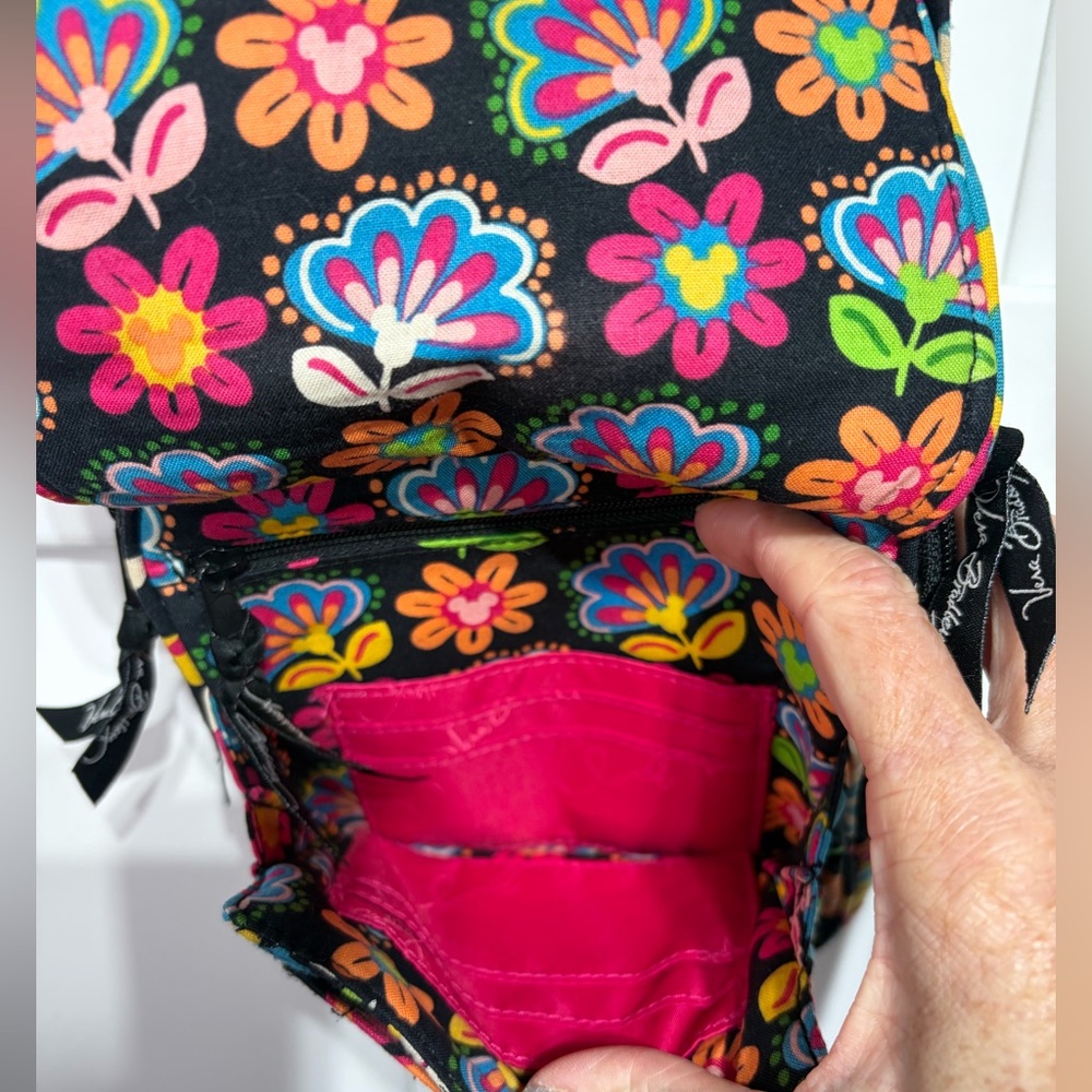 Vera Bradley Disney Mickey Mouse paisley quilted crossbody bag - Picture 5 of 9